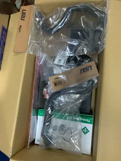 Brand new Audi A4 Parts For 2.0 Front and Rear Brake Pads Timing kit Gasket set and misc gaskets Hos...