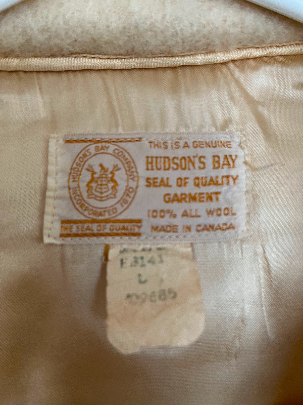 Hudson Bay Blanket Coat - Vintage in Men's in City of Toronto - Image 3