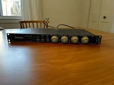 Distressor EL8X, View more