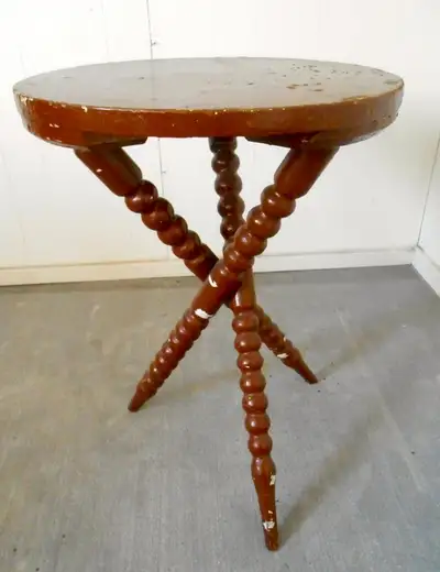 Table à 3 Pattes en Bois Antique, View more