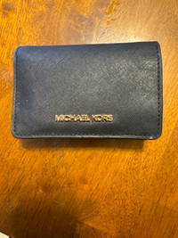 Michael kors wallet  15$