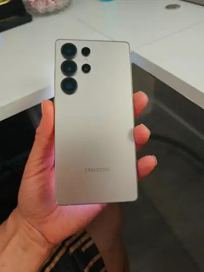 TRADE OR SALE 256 GB SAMSUNG GALAXY S25 ULTRA UNLOCKED TOP CONDI, View more