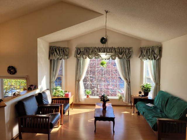 Room in Bridlewood SW, Calgary in Room Rentals & Roommates in Calgary - Image 4