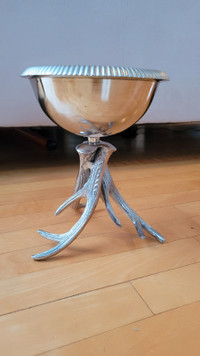 Decorative Bowl on Antler Stand
