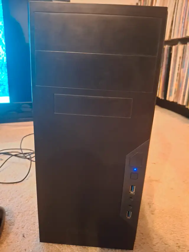 Intel i-3 8th gen System in Desktop Computers in Windsor Region - Image 2