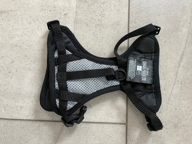 Everything Dog Harness – Grey in Accessories in Ottawa - Image 2