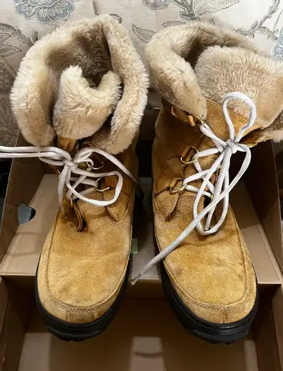 Timberland Winter Boots - Women's Size 8, View more