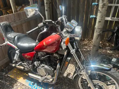 I'm selling a 1984 Honda Shadow 750, a classic cruiser with a 750cc engine and a comfortable riding...