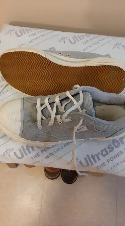 used nike unisex tennis shoes #6, View more