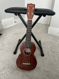Gretsch ukulele + gig bag
