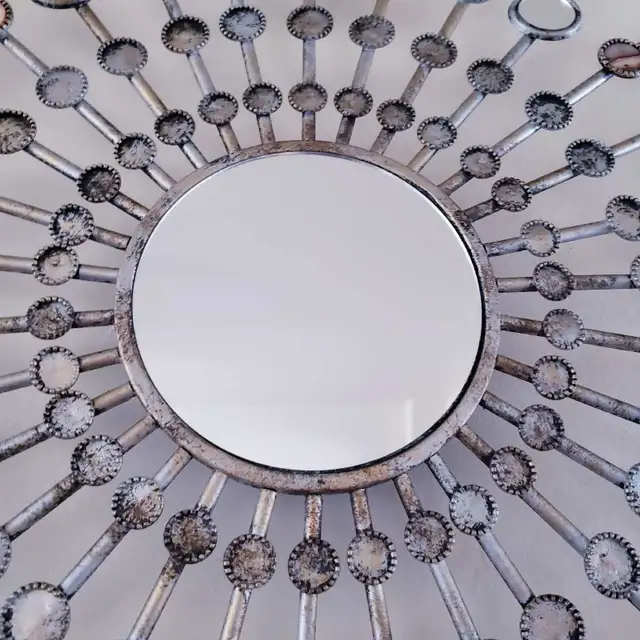 Sunburst Brushed  Metal Wall Mirror  in Home Décor & Accents in Ottawa - Image 4