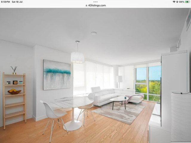 Bright open concept 2-bedroom condo with A/C in Long Term Rentals in Richmond - Image 4