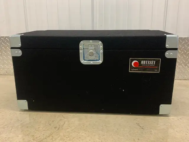 Odyssey CLP200P LP Storage Trunk - Stores 200 Records - LIKE NEW