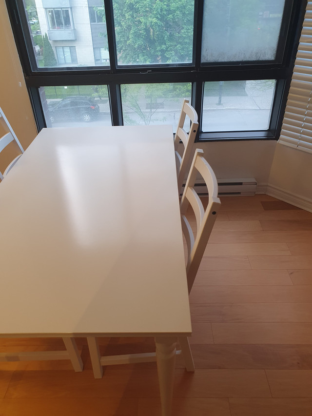 Like-New IKEA Dining Set – INGATORP + 4 NORDVIKEN Chairs dans Mobilier de salle à manger et cuisine  à Ville de Montréal - Image 2