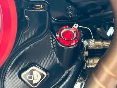 All Dry Clutch Ducati models oil fill plug M22 & Many fit other motorcycles oil fill plug cap with v...
