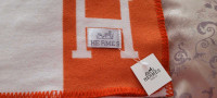 Hermes throw blanket 90% wool 10% cashemire couveture en laine
