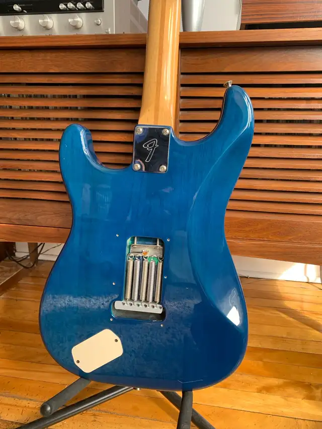 Fender Stratocaster in Guitars in Kingston - Image 6