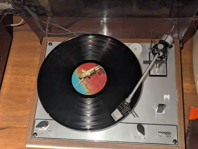 Thorens TD165 stereo turntable  in Stereo Systems & Home Theatre in Ottawa - Image 4