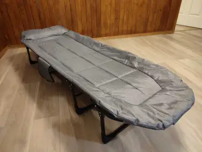 Portable Folding Bed, Lounger, Camping cot, Brand NEW, View more