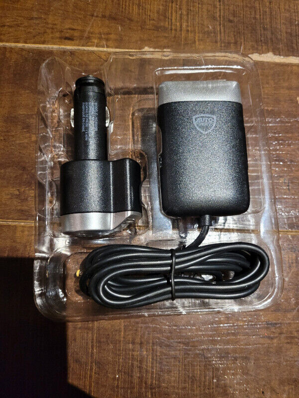 Brand New Vehicle USB Port Charger and Single 12V Socket in Other Parts & Accessories in Trenton - Image 3