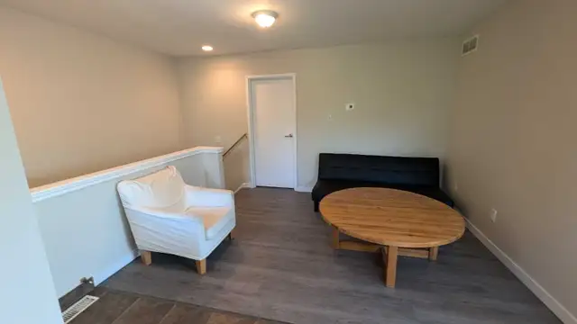 HUGE 17 Foot Long Bedrooms !! Walk to Laurier! in Room Rentals & Roommates in Kitchener / Waterloo - Image 11