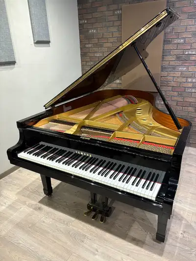 Yamaha C5 Grand Piano, MOVING SALE, View more