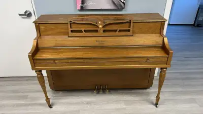Piano Mason & Risch, View more
