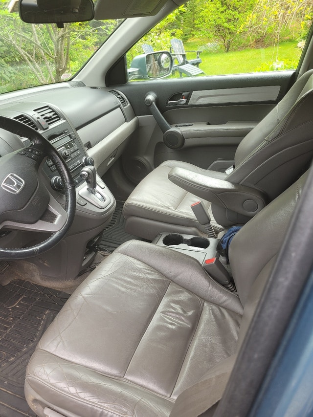 2010 honda crv Cars & Trucks City of Halifax Kijiji