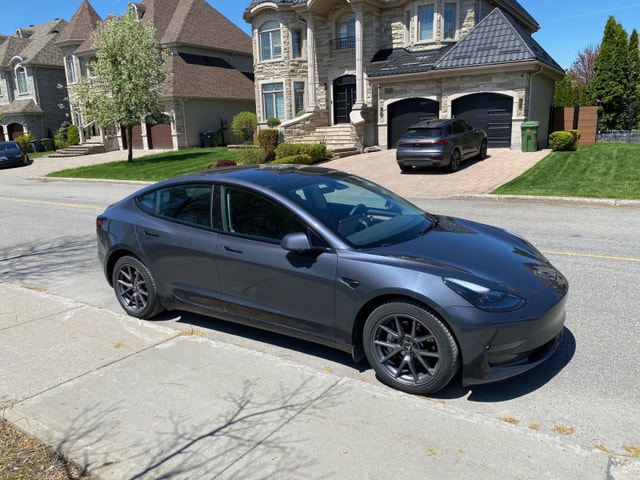 Lease transfer 2023 Tesla Model 3 Long Range AWD