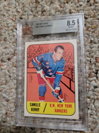 Graded 1967-68 Camille Henry hockey card