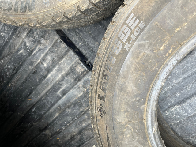 235/90/19 Michelin X ice set of 4 tires fantastic shape in Tires & Rims in Calgary - Image 4