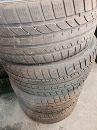 Momo North Pole Winter tires  ( p225/40r18)