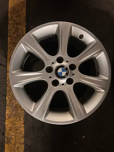 4 mags bmw 5x120 17 pouces a vendre