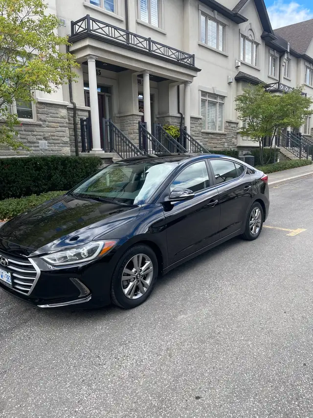 2018 Hyundai Elantra Very Low Km 