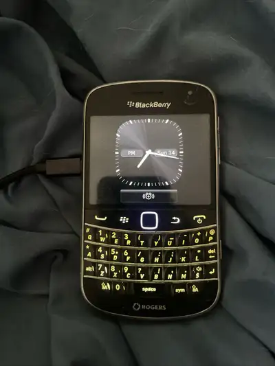 Black berry bold 9900 believe it’s locked to rogers but u should be able to unlock it small crack at...