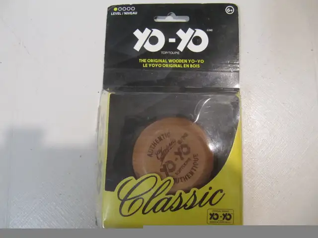 YoYo Classic & Yomega Saber Fireball YoYos Brand New 1990-2000s in Arts & Collectibles in Mississauga / Peel Region - Image 3