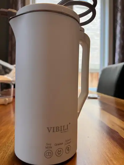 Brew your own soy milk, grains, and juice with this Vibili Soy Milk Maker! It is in good condition a...