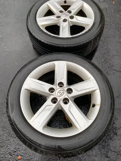 I am selling 2 original 17 inch alloy rims for Toyota camry 2014. Rims are in good condition, but ti...