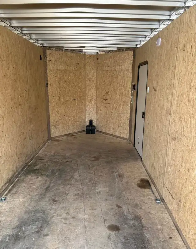 Legend Enclosed Trailer Rental in Cargo & Utility Trailers in Hamilton - Image 5