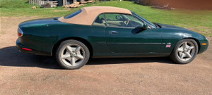 1997 Jaguar XK8 -