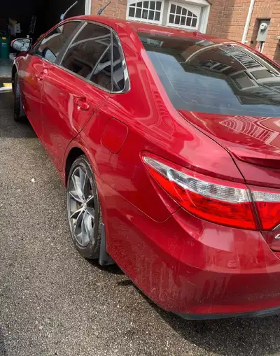 138K driven 2017 XSE Leather seating Heated seats Automatic driver and passenger seat Cruise control...