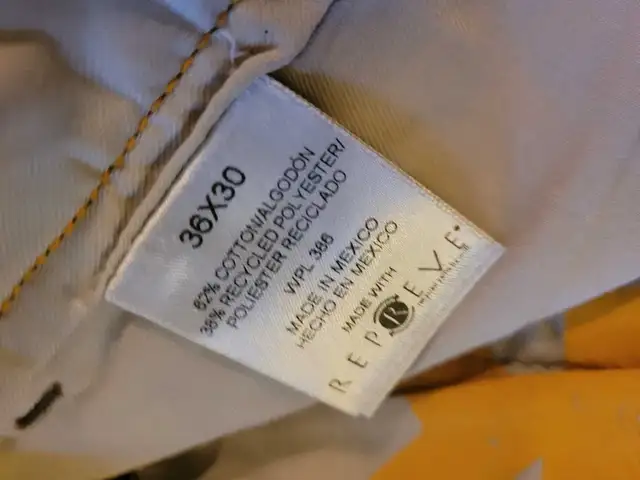 REPOSE Pants 36x30 in Men's in St. Catharines - Image 3
