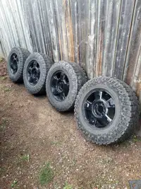 265/70/17 tires on Ford six bolt pattern
