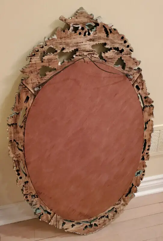 VINTAGE LARGE WOODEN MIRROR in Home Décor & Accents in City of Toronto - Image 8