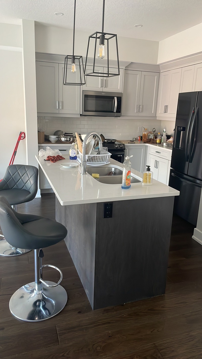 Private room for rent London ontario area Room Rentals & Roommates