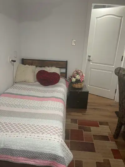 Beautiful room all utilities included attached washroom for rent fr 1st April. Very close to bus sto...