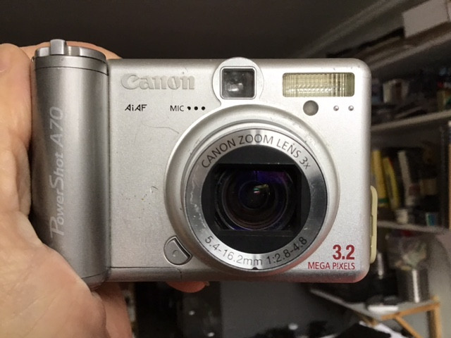 Canon Powershot A-70 digital Camera, Vintage dans Appareils photo et caméras  à Ville de Montréal - Image 3