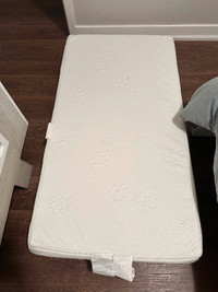Baby crib mattress - Infant and toddler bed matress - like new