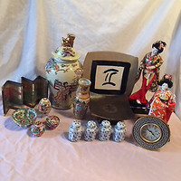 VARIOUS INTERESTING ORIENTAL COLLECTIBLES