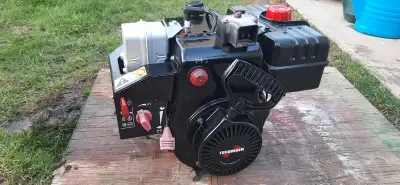 Snowblower engine tecumseh 9hp like new, View more